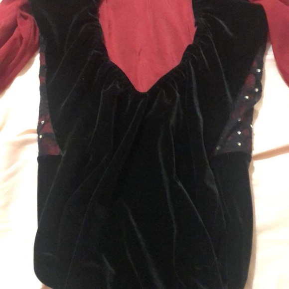 Red leotard - Picture 3 of 4